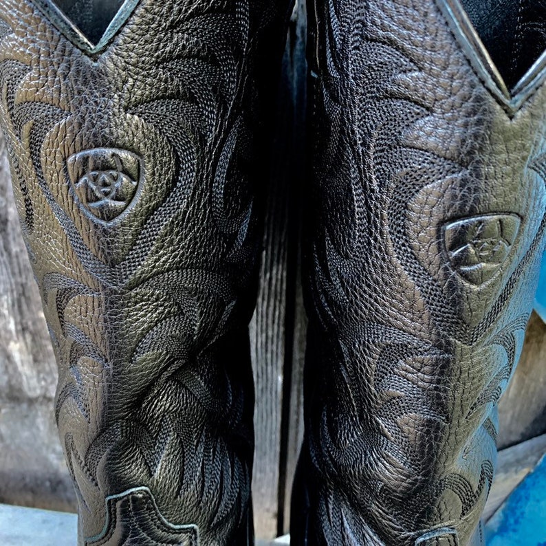 by Ariat western boot Men/'s black on black