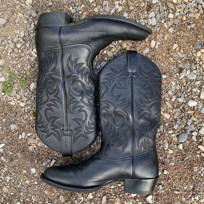 by Ariat western boot Men/'s black on black