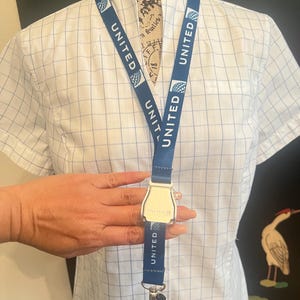 United Airlines Seatbelt Buckle Lanyard – Aviation-Inspired Buckle & ID Holder