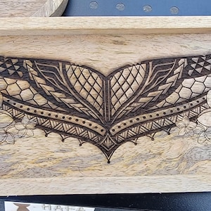 Tribal Art Mango Wood Tray – Island-Inspired Laser Engraved Decor – Jewelry Holder, Keepsake Dish, Handmade Gift, Coin Tray, Key Tray