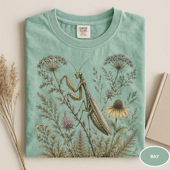 Comfort Colors® Floral Mantis Shirt, Praying Mantis Shirt, Vintage Botanical Insect Tee, Entomology Graphic Shirt, Cottagecore Wildflower