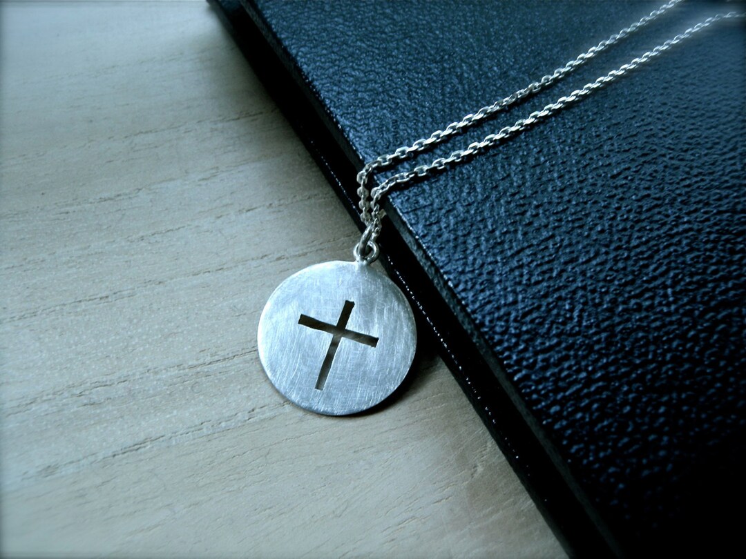 Circle Cross Necklace. Silver Disc Cross Pendant. Minimalist Etsy