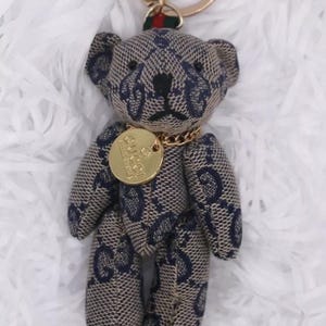 国内発関税無し/バッグチャーム【LOUIS VUITTON】Bear Bag Charm Bear LV KeyChain Bag Charm Decorative Accessory