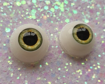 Reborn doll eyes 20mm / 0.78 inches - 1 pair - pale green - dilated pupil doll eyes, plushie eyes, bjd eyes, toy eyes