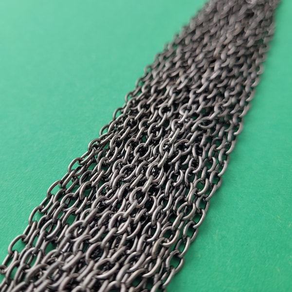 1 meter Gunmetal Black Chain 5 x 3.5mm - nickel free continuous trace chain