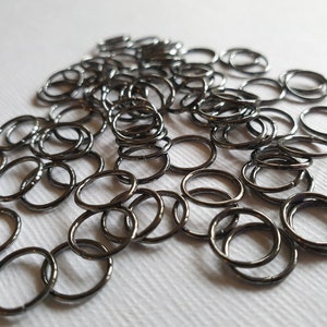 10mm Gunmetal Black Jump Rings 100 pieces Large jump rings Jewellery Findings image 3