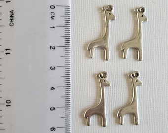 4 x Silvertone small giraffe charms - 25mm