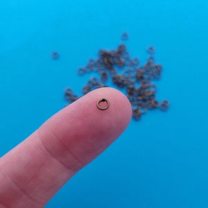 3mm Antique Bronze Jump Rings - Quality Jewellery Findings - 200 pieces