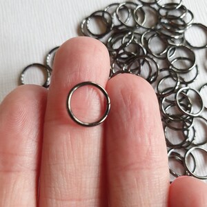 10mm Gunmetal Black Jump Rings 100 pieces Large jump rings Jewellery Findings image 2