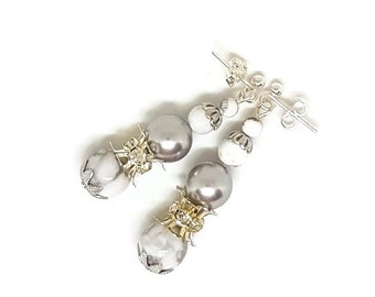 White Howlite Earrings With Pearls By Swarovski