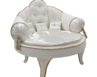 The Aurora Couch – Luxury Pet Sofa in Crème