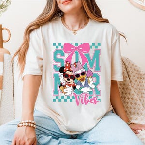 Zomershirt Minnie en Daisy, Disney Summer Vibes-shirt, T-shirt zomerreis meisjes, Disneyland Besties Beach-T-shirt
