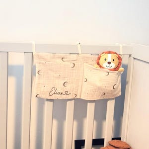 Personalized Muslin Baby Bed Organizer – Storage Bag for Crib, Floor Bed & Toddler Bed – Bottle Holder