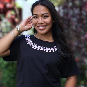 Palaka Pua Collection Women's Wrap-Around Lei Tee