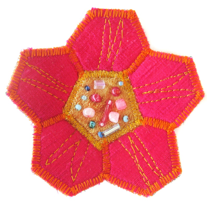 Stitch-a-hedron: English Paper Pieced Polyhedron Gifts and Accessories to Sew, PDF Edition Pattern Book image 8