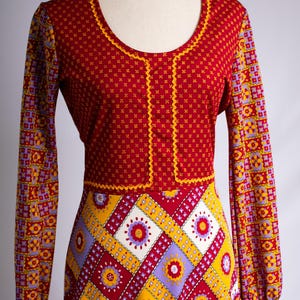 Vintage 70s Floral Geometric Maxi Dress: Peasant Prairie Style