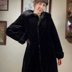 Vintage Women’s Small Black Faux Fur Coat Teddy Coat Goth Glam Coat Overcoat