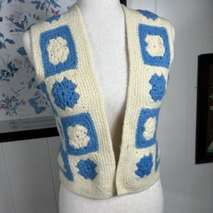 Vintage 70s Handknit Crochet Patchwork Floral Vest XS Boho Chic Summer Festival Wear