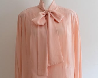 Vintage Silk Blush Secretary Blouse | Peach Pink 80s Top XS/S | Minimalist Capsule Wardrobe
