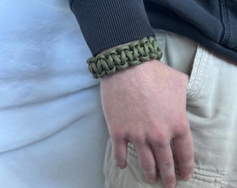 Handmade Paracord Bracelet, Gift for Him