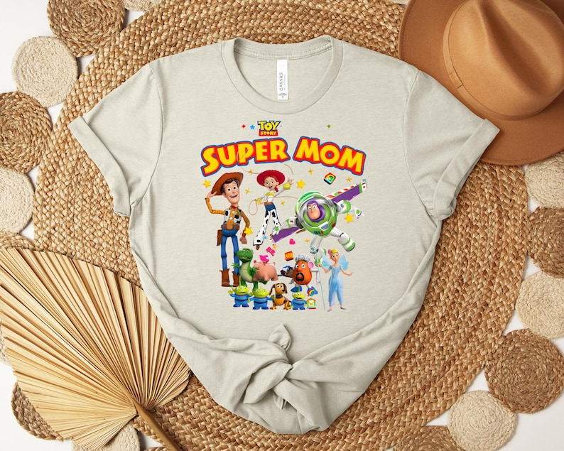 Toy Story Super Mom Shirt, Buzz Woody Jessie Mom Tee, Mothers Day Shirt, Super Mom Graphic Tee, Pixar Mom Gift Shirt bild 1