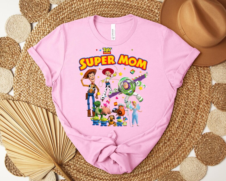 Toy Story Super Mom Shirt, Buzz Woody Jessie Mom Tee, Mothers Day Shirt, Super Mom Graphic Tee, Pixar Mom Gift Shirt bild 4