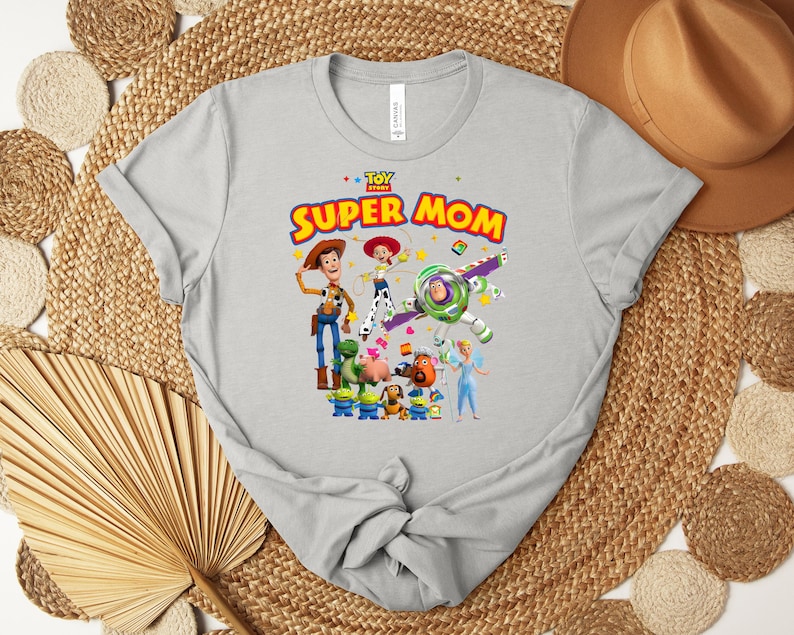 Toy Story Super Mom Shirt, Buzz Woody Jessie Mom Tee, Mothers Day Shirt, Super Mom Graphic Tee, Pixar Mom Gift Shirt bild 7