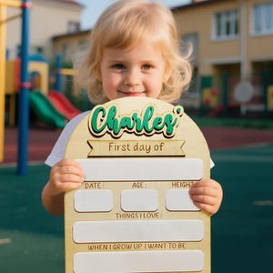Personalized First Day of School Sign for Kids, Custom Wooden Back School Sign for Students, First Day of School Sign, Back to School Photo