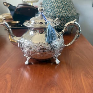 Luxury Handmade Moroccan Silver Teapot Traditional Moroccan Copper Tea Pot Artisan Tea Kettle Elegant Moroccan Teaware Home Decor