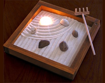 Zen Sand Garden in Pine