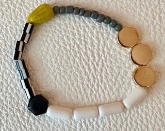 Upcycled Beaded Bracelet: Vintage Style Handmade Jewelry