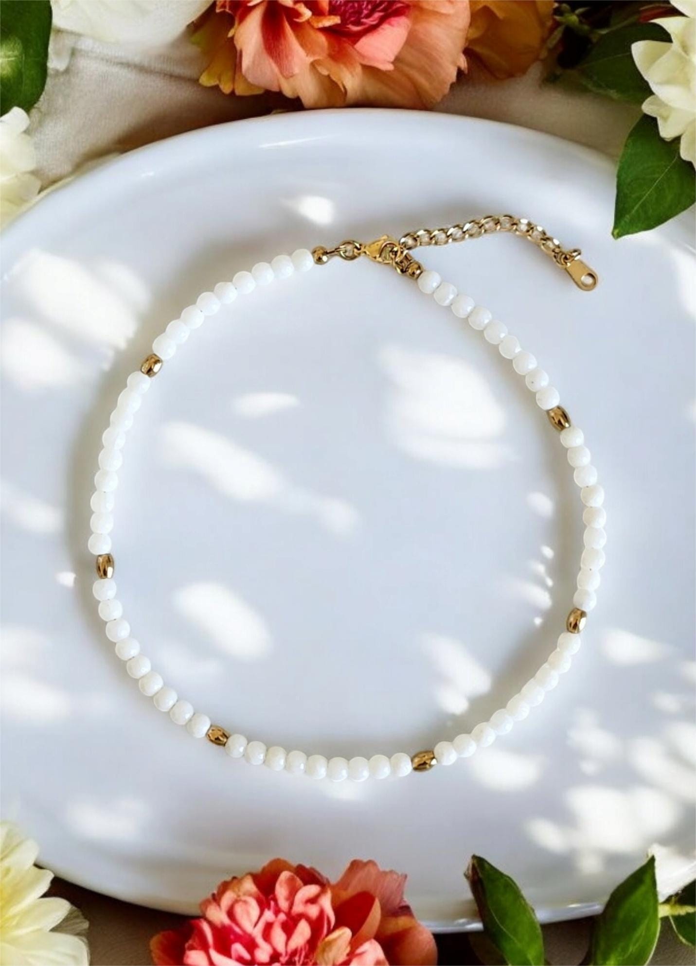 White Gold Necklace, Beaded Necklace, Layering Necklace, Shell Necklace, Dainty Beaded Choker, Statement Necklace, Birthday Gift for Her