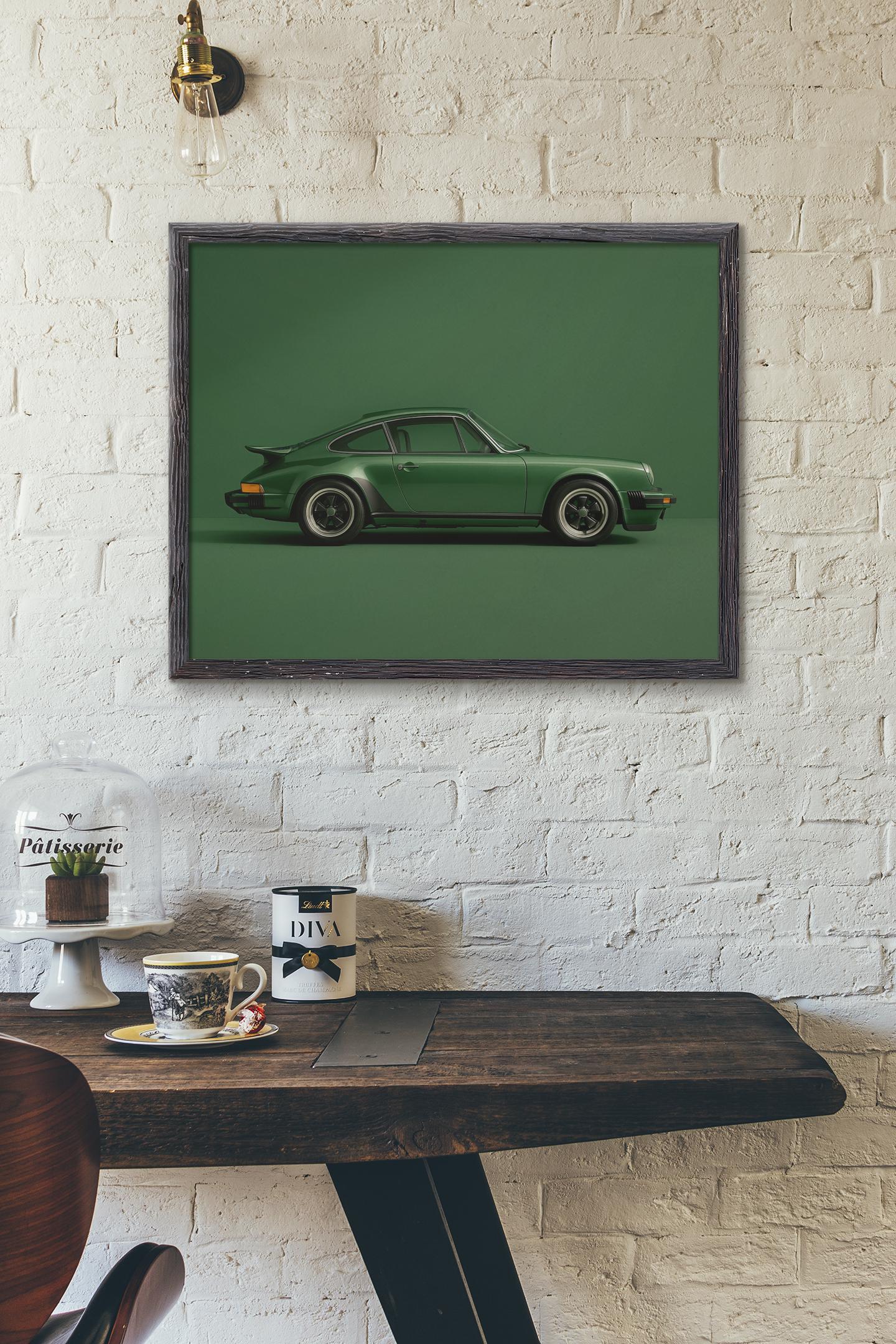 インテリアアート　油絵　Vintage Vintage Porsche 911 Digital Print – Classic Green Sports Car Wall