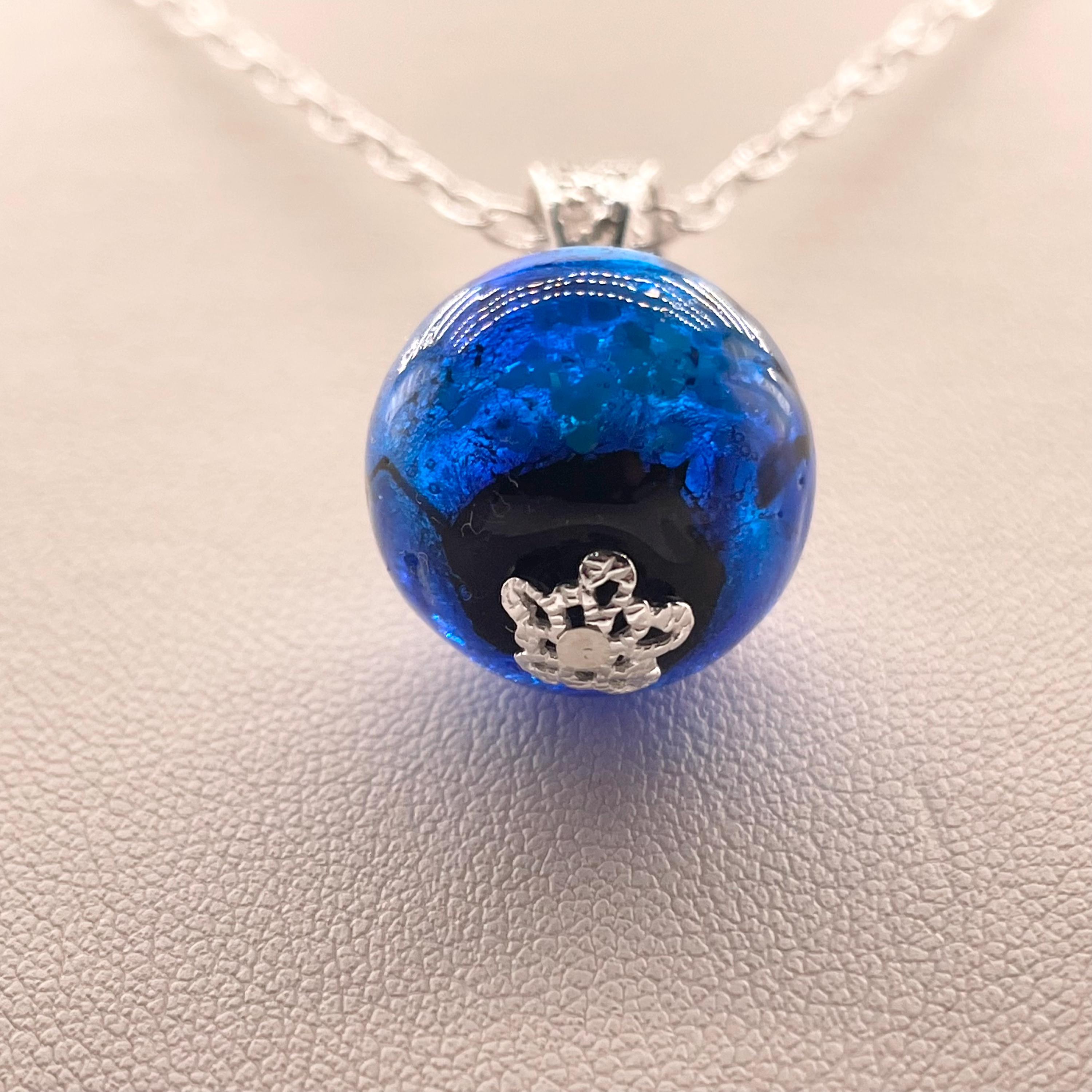 Starring Silver Firefly Hotaru Glass Glow-in-the-dark Beads 
