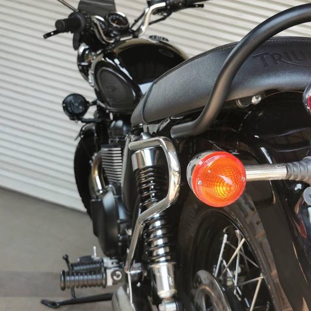 Triumph Bonneville T120 T100 Pannier Rack (PAIR) CHROME (T100 T120 Carb ...