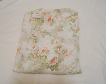 Full Fitted Sheet for 54 by 75 Inch Mattress Martex Floral Full Fitted Bed Sheet Good Clean Condition Made in USA 60s to 70s Era