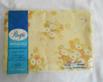 NIP Double Full Flat Sheet Yellow Print Floral Full Flat Sheet Pacific Miracale Bed Sheet Made in USA 60's to 70's era