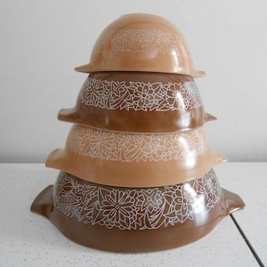 Vintage Pyrex Woodland Mixing Bowl Set: 1970s Cinderella Bowls
