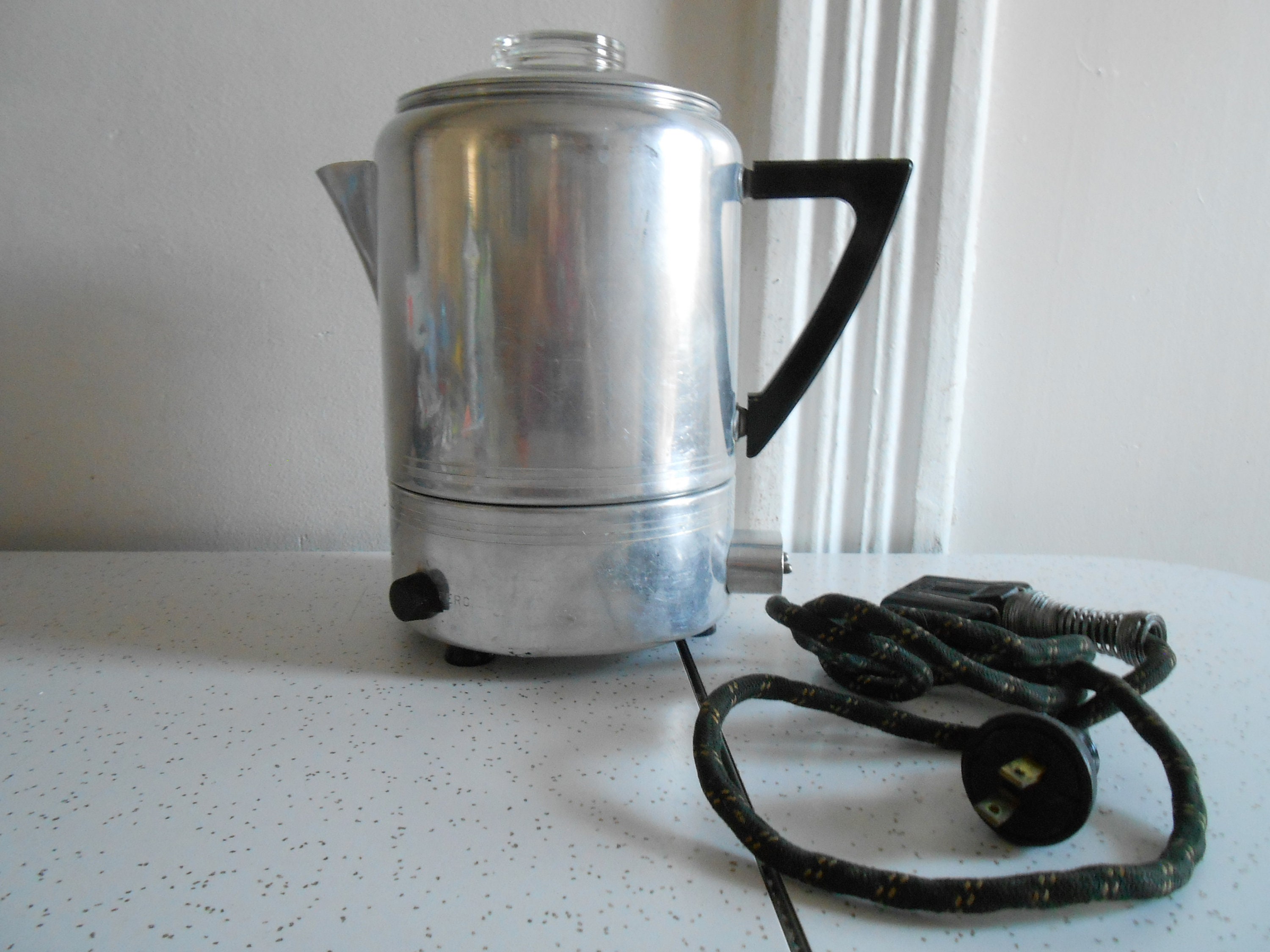 1950s General Electric Pot Belly Coffee Percolator Black Bakelite Handle  and Feet Chrome and Stainless Model P410B 