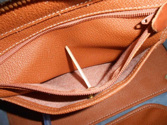 Authentic Dooney & Bourke Buckle Satchel Handbag … - image 8