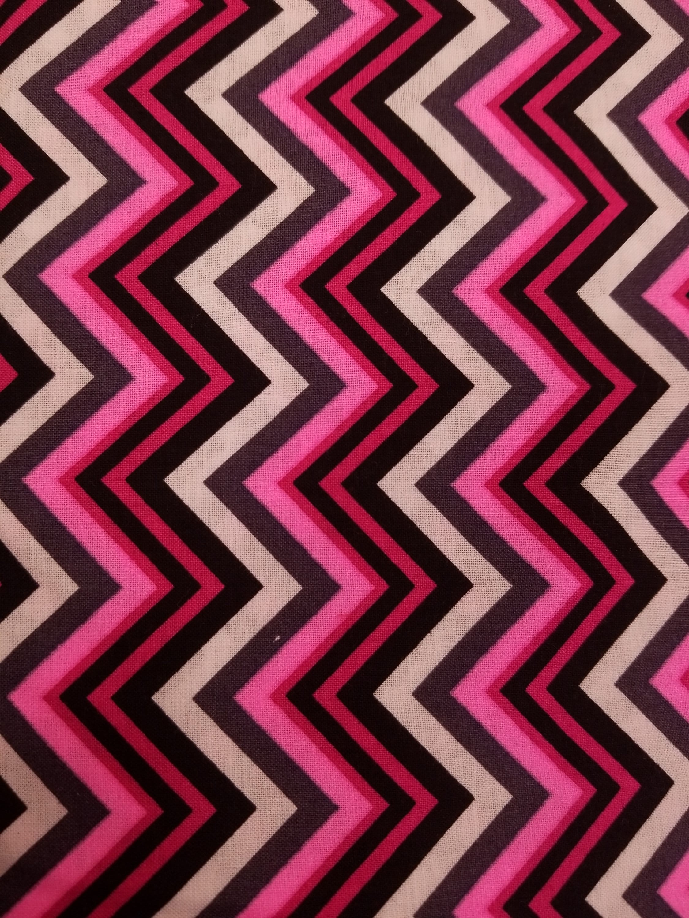 Miniature Chevron Zig Zags 100% Cotton Patchwork Fabric Miniature Chevron Zig Zags 100% Cotton Patchwork Fabric