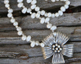 Thai Flower & Pearl Necklace