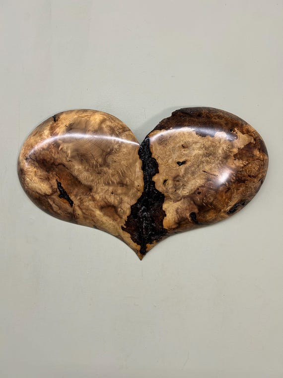 Myrtle wood heart wall hanging decor