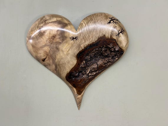 Myrtle wood wall heart  gift present by wiz