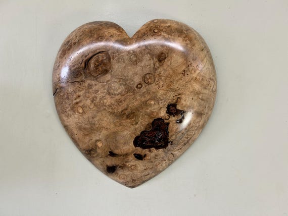 Myrtlewood wall heart art gift