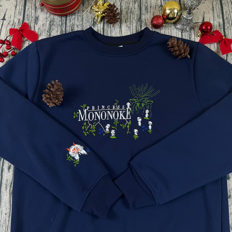 Felpa e cappuccio ricamate Principessa Mononoke, maglione Mononoke Hime, anime fantasy, maglietta unisex con grafica estetica Ghibli immagine 2