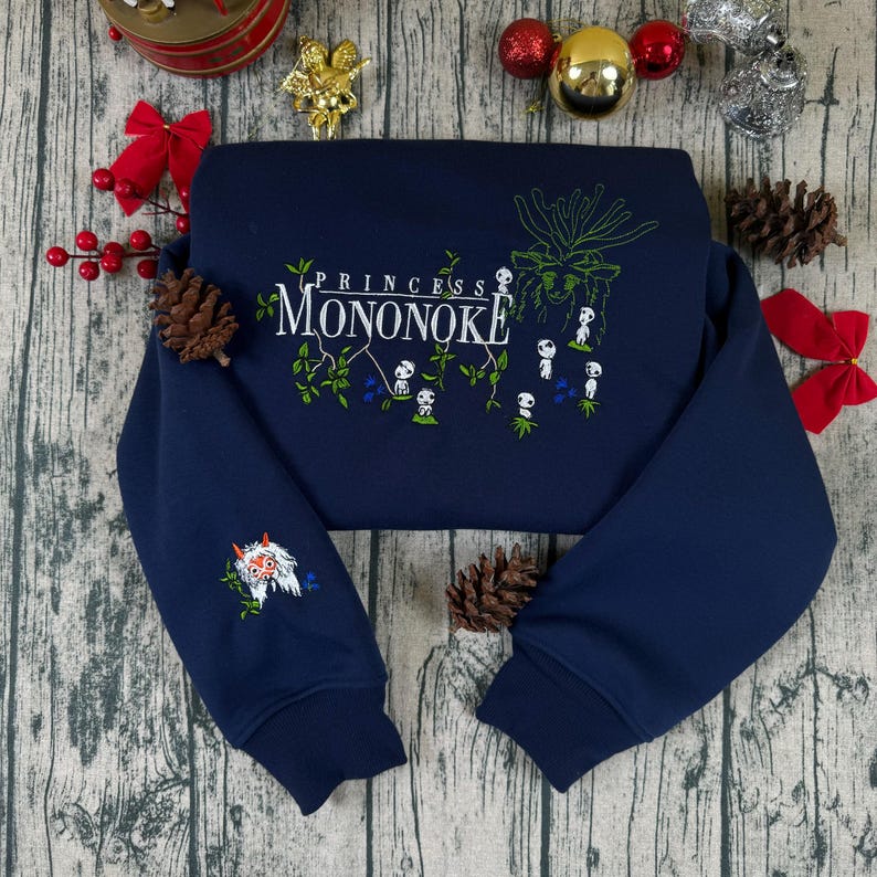 Felpa e cappuccio ricamate Principessa Mononoke, maglione Mononoke Hime, anime fantasy, maglietta unisex con grafica estetica Ghibli immagine 1