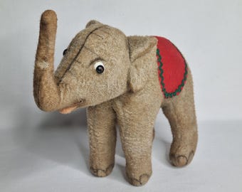 1950年頃のベルグ社製ヴィンテージぬいぐるみ象、高さ18cm、幅25cm