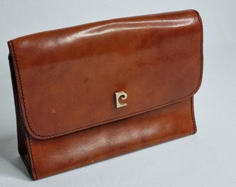 Vintage brun läderkutsch från Pierre Cardin – Tillverkad i Frankrike