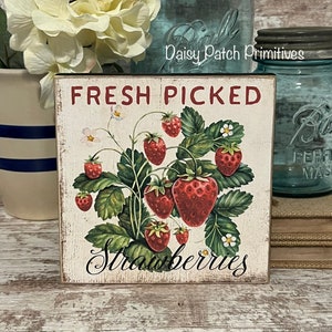 Fresh Picked Strawberries ~ Strawberry Sign ~ Country Farmhouse Strawberry Sign ~ Primitive Signs ~ Tiered Tray Signs